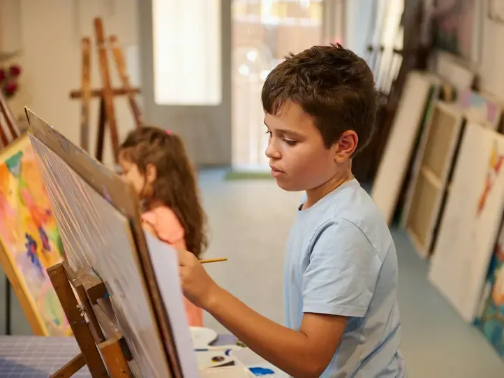 Děti si zázemí nevybírají, i ty znevýhodněné můžou mít rovné šance. Nadace Simony Kijonkové jim pomáhá